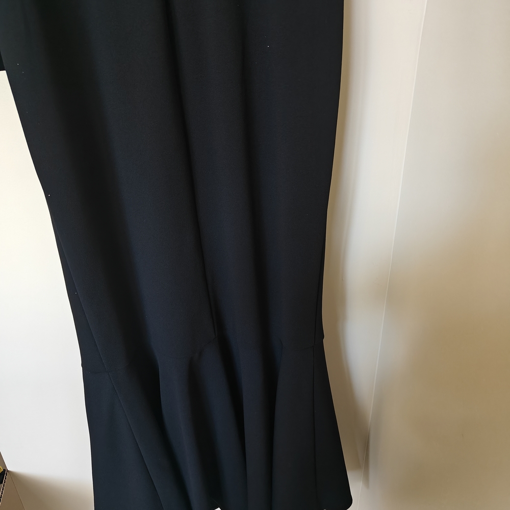 Betsy & Adam Ruffle Black Dress. - Picture 7 of 16